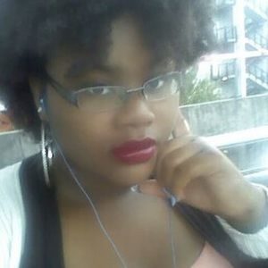 Meet your Posher, Kiya